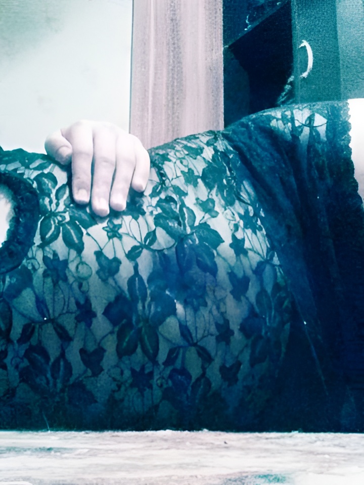 Рената привлекальеная девушка из Северской цена от 10000 руб