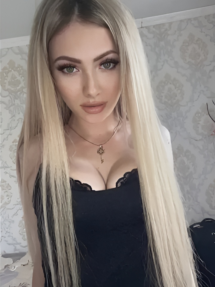 Вероника привлекальеная девушка из Северской цена от 3000 руб