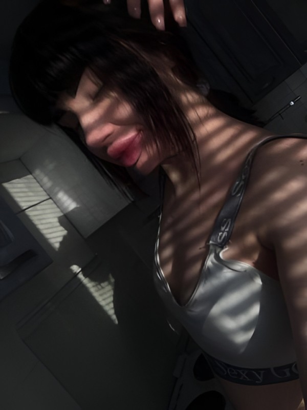 Алена привлекательная девушка из Северской цена от 10000 руб