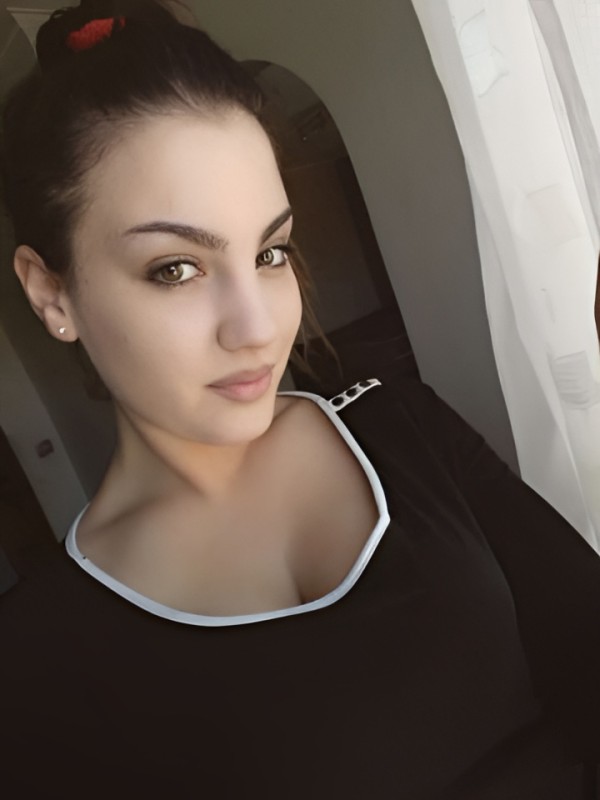 Анюта привлекательная девушка из Северской цена от 4000 руб