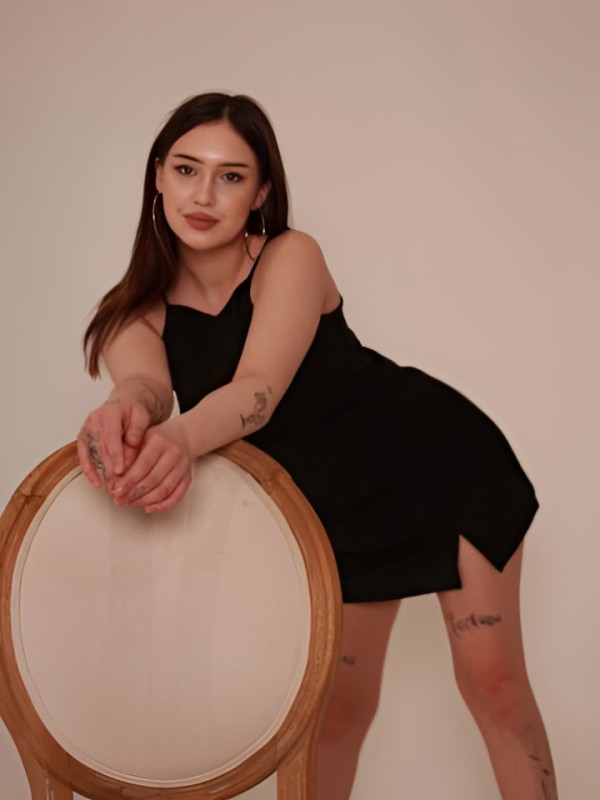 Илона привлекательная девушка из Северской цена от 5000 руб