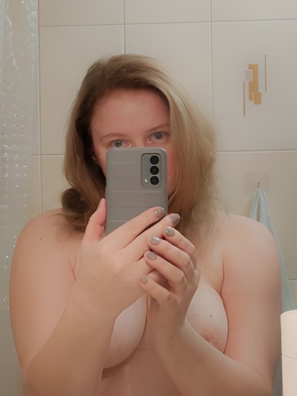 Василиса привлекательная девушка из Северской цена от 2000 руб