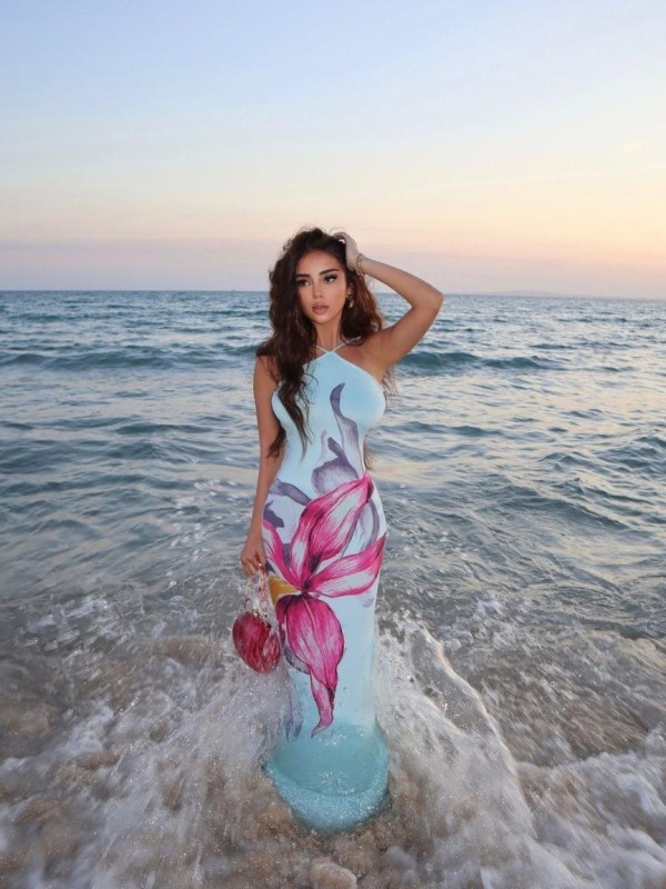 Анита привлекательная девушка из Северской цена от 4000 руб